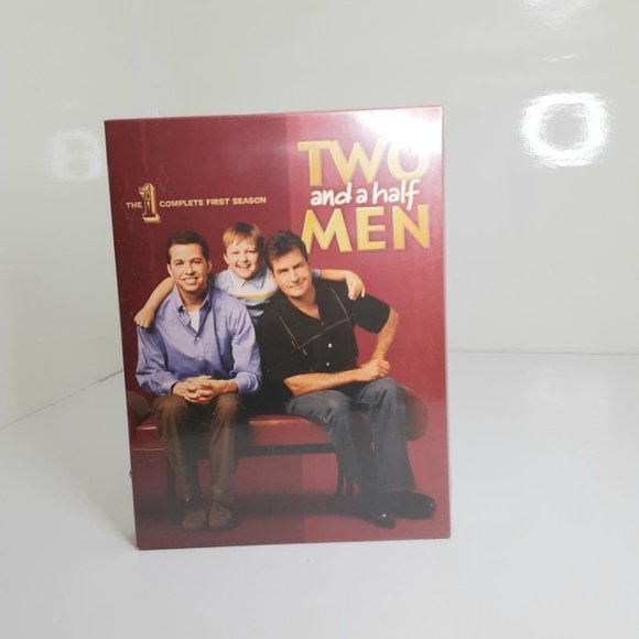 Two and a Half Men The Complete First Season DVD NWT - Picture 1 of 2